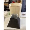 Image 1 : 2 lamp shades