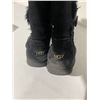 Image 2 : UGGs size 6