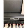 Image 2 : Roland Digital Piano