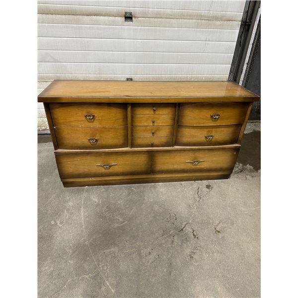 8 Drawer Dresser