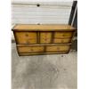 Image 1 : 8 Drawer Dresser