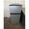 Image 1 : Magic Chef Mini Fridge