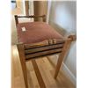 Image 4 : Upholstered Wooden Piano Bench