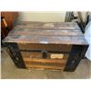 Image 1 : Vintage Wooden Storage Chest