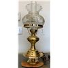 Image 2 : Brass Hurricane Lamp