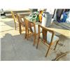 Image 4 : 4 x Vintage Wooden Chairs