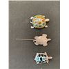 Image 1 : SILVER TURTLE PIN AND 2 SILVER AND GLASS TURTLE PIECES