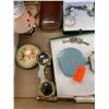 Image 4 : COSTUME JEWELRY, VINTAGE MAKEUP COMPACTS, TABLE LIGHTER AND MORE