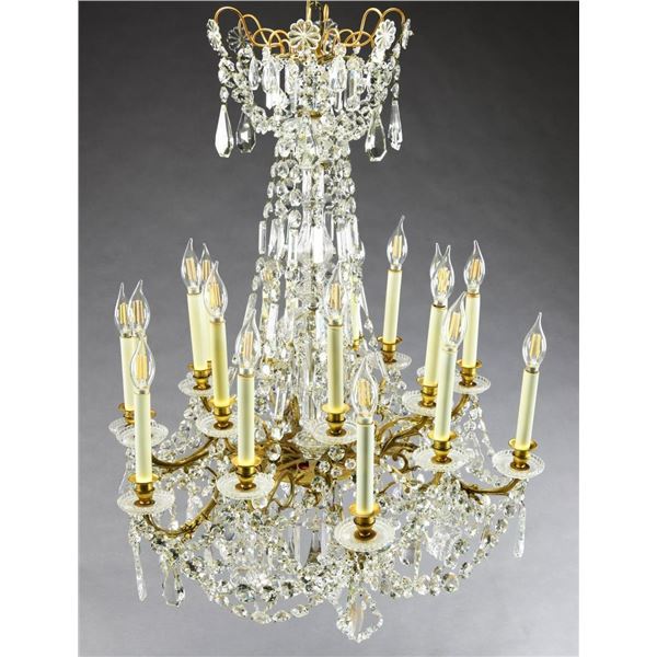 BACCARAT 18 LIGHT CHANDELIER.