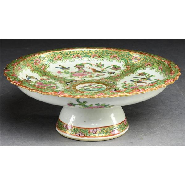 ROSE MEDALLION CAKE STAND ON PEDESTAL.