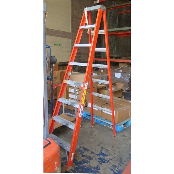 Louisville 7-Stair Stepladder