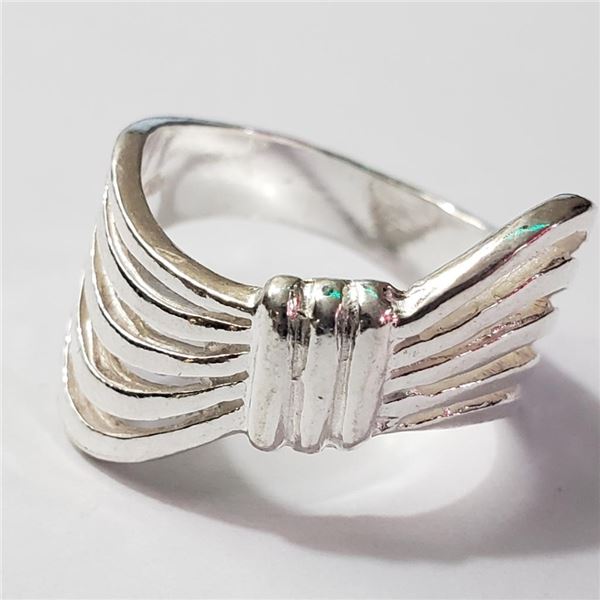 Silver Ring (~Size 4)(Ring is resizable for $40) (~length 0inches) (~weight 3.26g), Suggested Retail