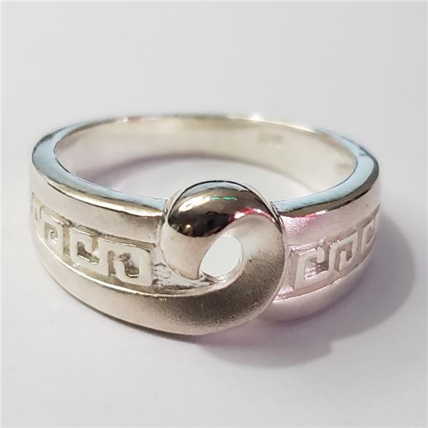 Silver Ring (~Size 8)(Ring is resizable for $40) (~length 0inches) (~weight 4.39g), Suggested Retail