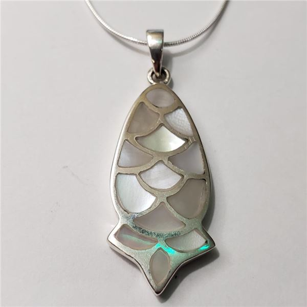 Silver Necklace (~Size 0) (~length 20 inches) (~weight 6.24g), Suggested Retail Value $160