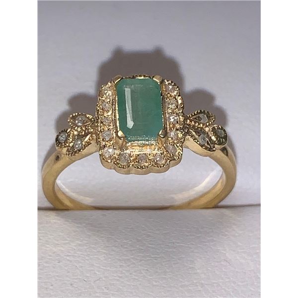 Natural Emerald 1.25 Carat .925 Silver on 14 KT gold Ladies ring with APPRAISAL Certificate Valued $