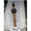 Image 1 : Leather Strap Wrist Watch