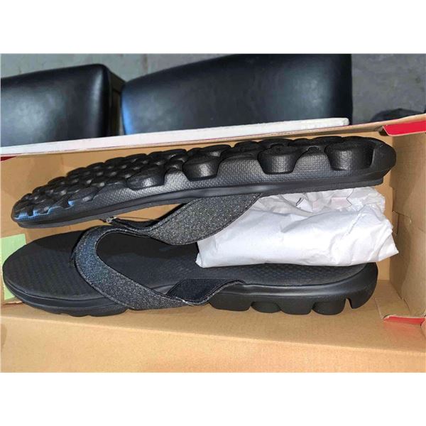 Sketcher Ladies Black Slides Size 11