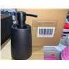 Image 2 : Lot of 2 Lotion Pump Bottles Matte Black