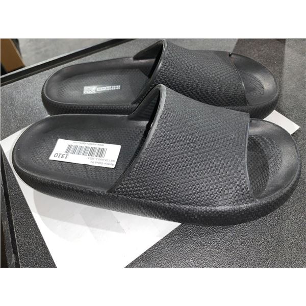 32° Shower Slides - Size W 7.5-8.5 or Mens 5.5-6.5