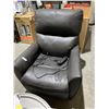 Image 1 : Brown Adjustable - Powered Recliner