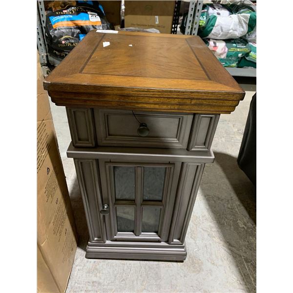 Welluniversal Chairside Table with Power & 1 Drawer