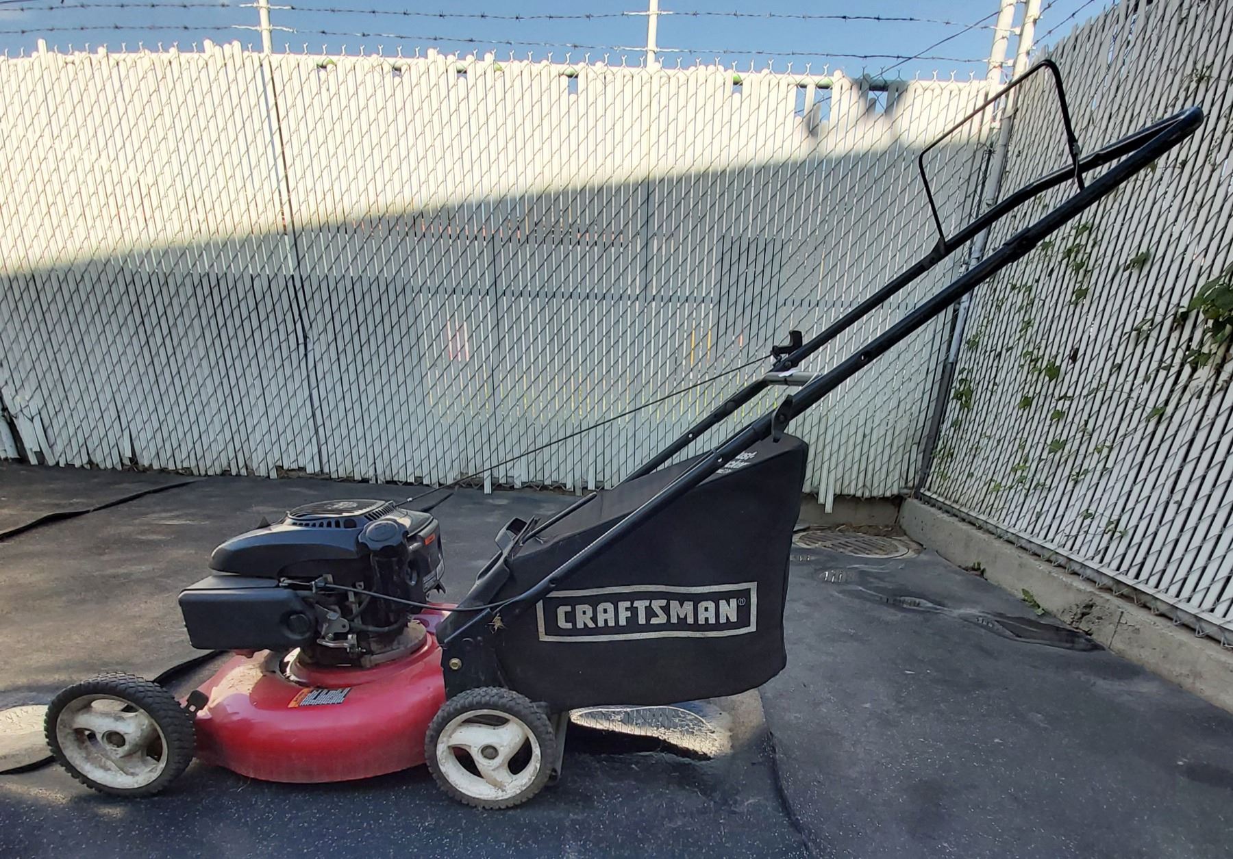 Craftsman Gasoline 16" rear Bag Lawn Mower - 5 Horsepower Engine Model ...