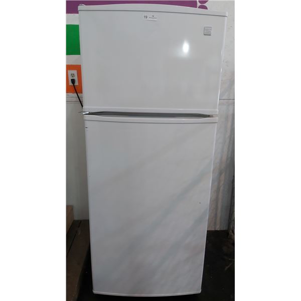 Kenmore Refrigerator 6 Feet High - Model #106.32872010 (contemts not included)