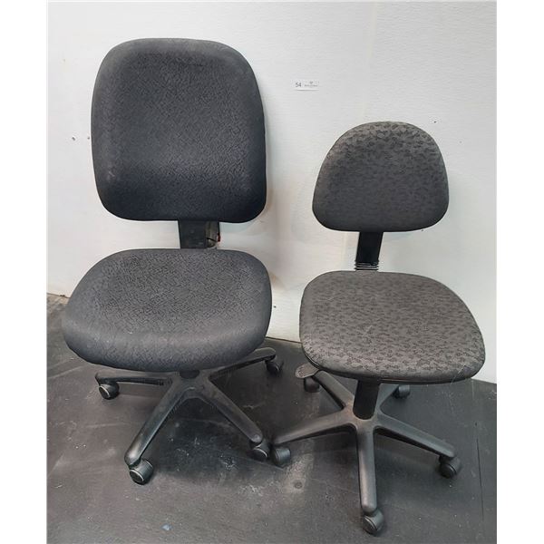 2 Office Chairs on Castors