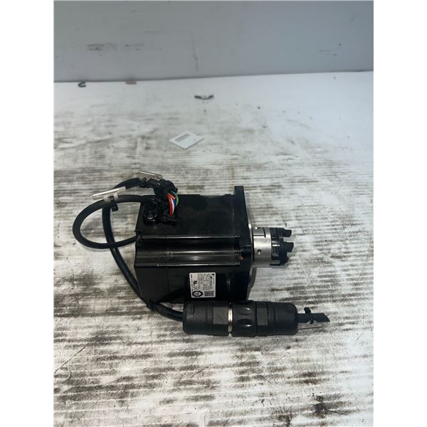 Yaskawa #SGMPH-04AAA61D-0Y AC Servo Motor