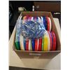 Image 2 : BOX OF 50 FRISBEE FLYING DISCS