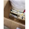 Image 4 : BOX OF PAINTING SUPPLIES