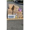 Image 3 : PALLET OF MOVIE PROP AND ESTATE GOODS