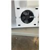 Image 7 : NEW BROAN WHITE 24" RANGE HOOD