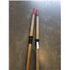 Image 3 : PAIR OF 6FT CAVINESS BOAT OARS WITH SCOTTY OAR LOCKS