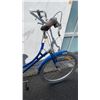 Image 2 : BLUE EVERYDAY BIKE