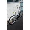 Image 1 : WHITE EVERYDAY BIKE