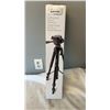 Image 1 : INSIGNIA 58' LIGHTWEIGHT TRIPOD