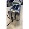 Image 2 : AS NEW BUYDEEM DT620 TOASTER TESTED AND WORKING RETAIL $90