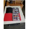 Image 1 : 2 BINDERS OF HOCKEY CARDS MARK MESSIER, WAYNE GRETZKY, GRANT FUHR, AL MACINNIS, THEO FLEURY AND MORE