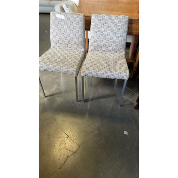 PAIR OF DINING CHAIRS