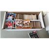 Image 3 : 2 BOXES OF FOOTBALL CARDS