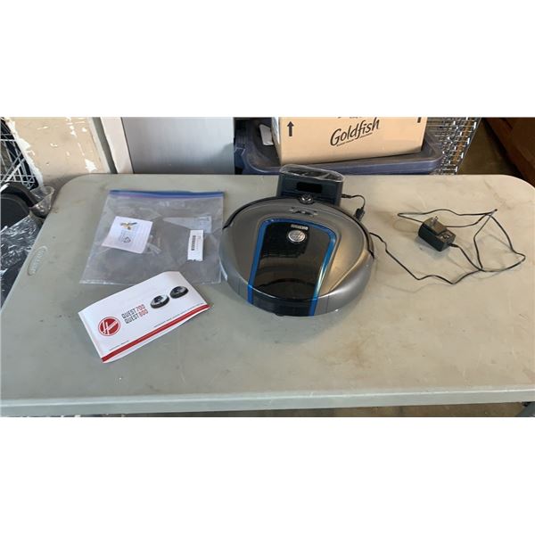 QUEST 800 ROBOT VACUUM WORKING