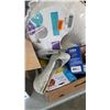 Image 3 : HAMILTON BEACH BLENDER WITH BOX OF NEW BABY ITEMS AND MORE