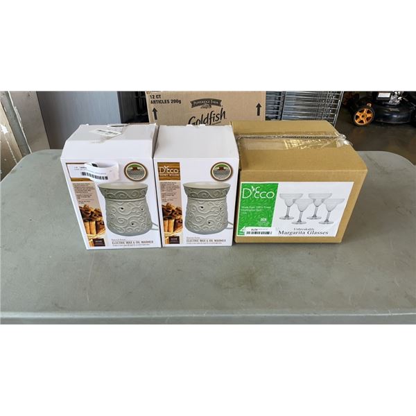 CASE OF UNBREAKABLE MARAGRITA GLASSES AND 2 WAX AND OIL WARMERS