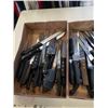 Image 3 : 2 TRAYS OF CHEFS KNIVES