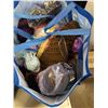 Image 7 : 2 BAGS OF VARIOUS YARN