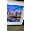 Image 11 : 3 CANVAS PRINTS AND FRAMED KATAR SKYLINE