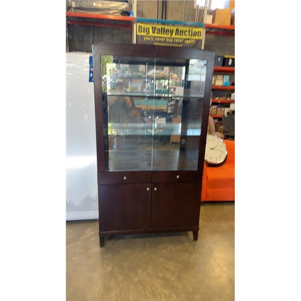 ILLUMINATED GLASS DOOR DISPLAY CABINET