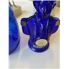 Image 10 : FIGURE LIQUOR BOTTLE WITH BLUE GLASS CANNISTER, ANIMAL STATUE AND CROCK