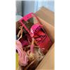 Image 10 : BOX OF BARBIE DOLLS AND BARBIE ACCESSORIES